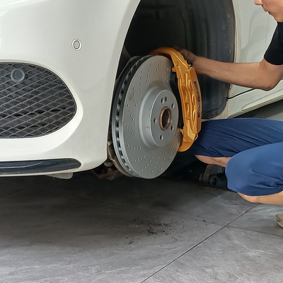 Atualização de pinças de freio de carro Mercedes Benz C200 6 potenciômetros e discos de 355 mm