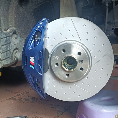 4 compassos de calibre azuis do freio do carro dos discos do pistão 348mm cabidos para BMW 3 séries