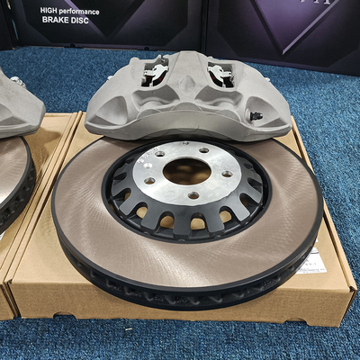 Para o Audi A6 C8 Calibre de travão almofadas de carbono-cerâmica e excelente resistência ao pó com modificação